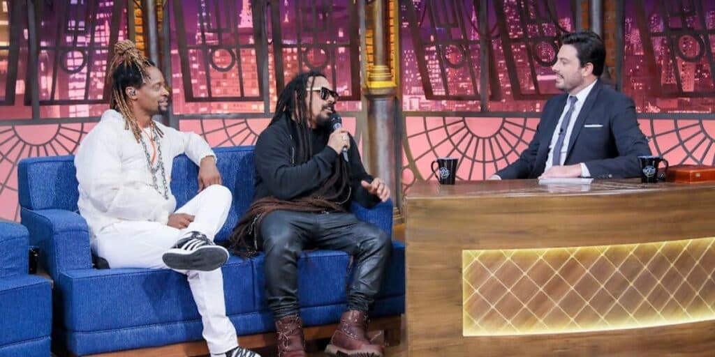 Marcelo Falcão e Toni Garrido celebram parceria inédita no The Noite de hoje