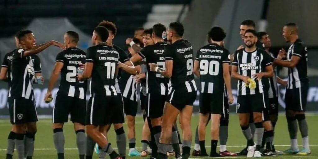 É oficial: Estrela do futebol é anunciada no Botafogo e craque assina contrato até o fim de 2024