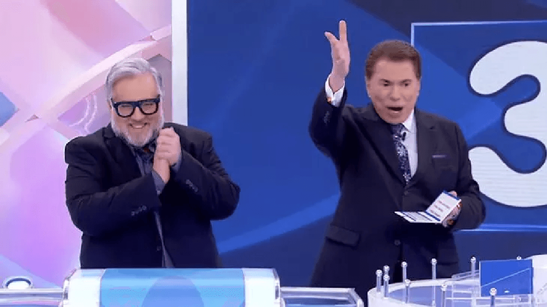 Leão Lobo ao lado de Silvio Santos (Foto: Reprodução/ Internet) Leão Lobo ao lado de Silvio Santos (Foto: Reprodução/ Internet)