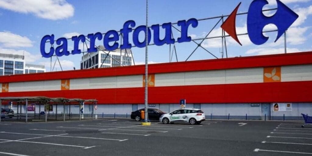 R$ 6 bilhões: Novo rival do Carrefour toma lojas da rede francesa e estoura os cofres para dominar o Brasil