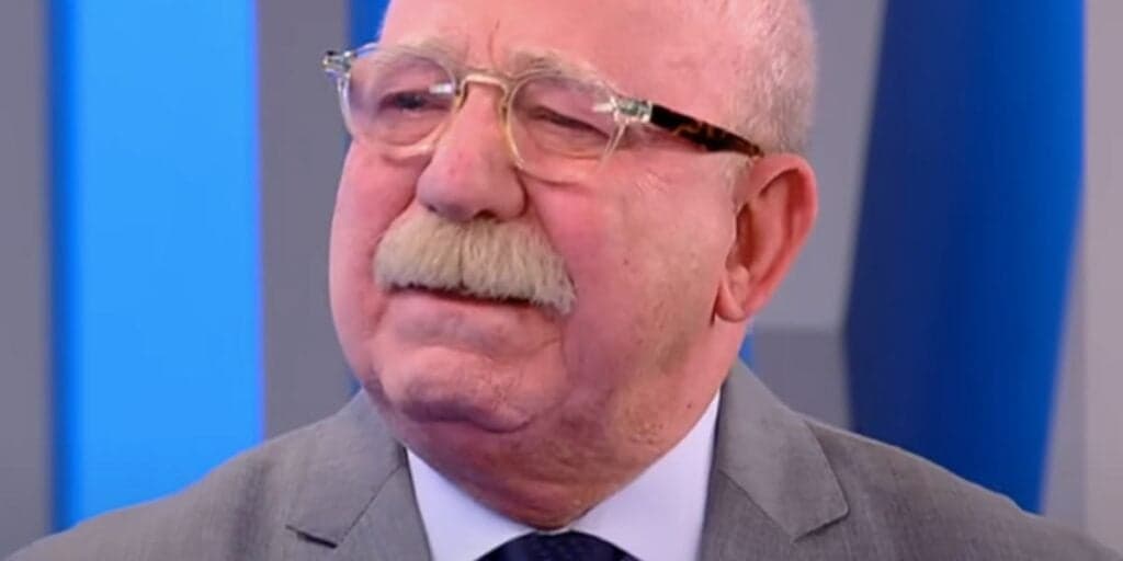 Lombardi embarga a voz, cai no choro na Record e faz até Gottino perder o chão ao vivo: "Nessa hora"