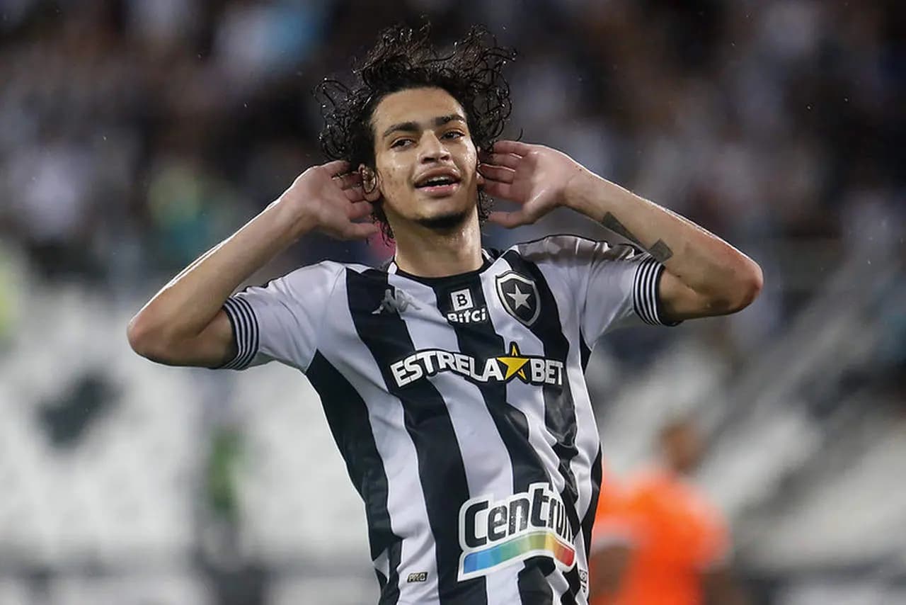 Matheus Nascimento é o craque que pode sair do Botafogo (Foto: Reprodução/ Internet)