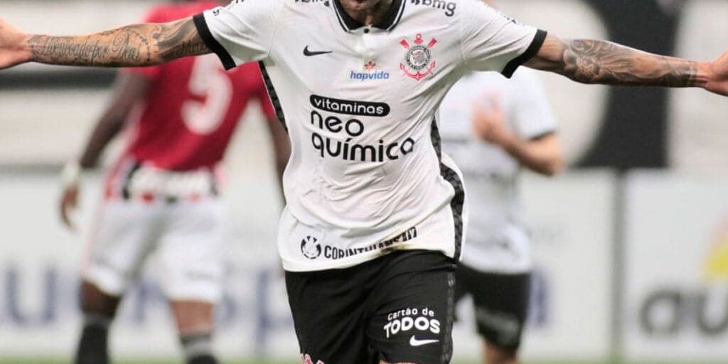 Adeus Corinthians e redução de salário: Meia está com as malas prontas para um dos líderes do Brasileirão