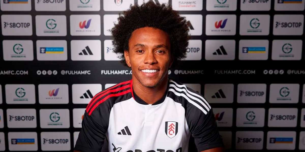 Willian renovou seu contrato com o Fulham - Foto: Fulham
