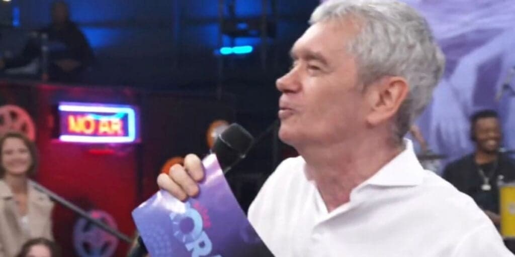Serginho Groisman cai no choro no Altas Horas e não dá chances a rivais da Globo: Audiências 1/7