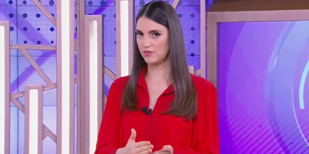 Cantora amada pelo Brasil aparece com rosto desfigurado e programa do SBT expõe motivo grave