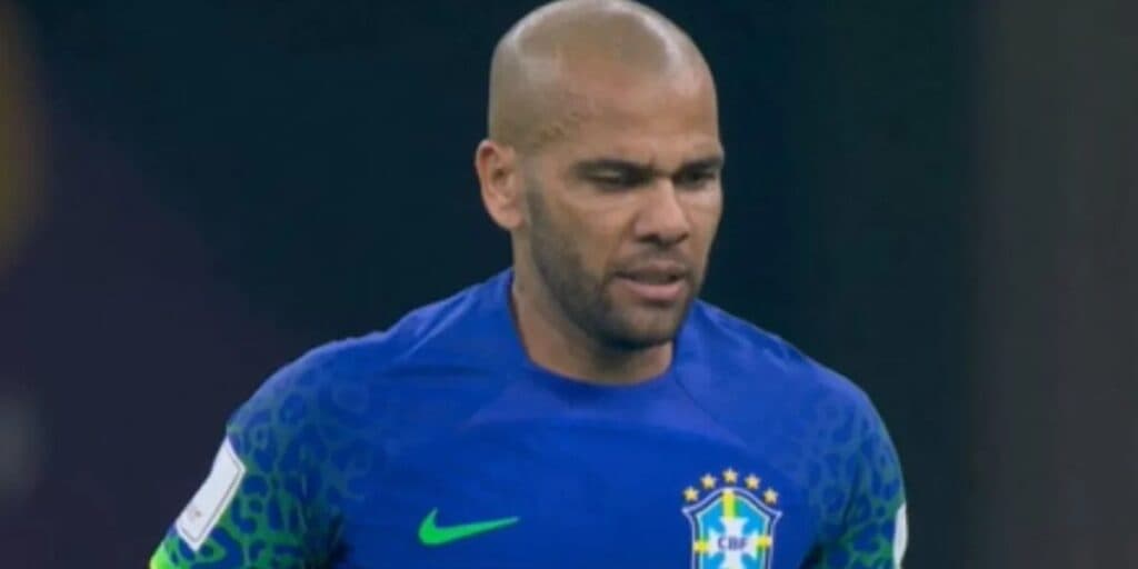 Ex-jogador de futebol, Daniel Alves jogou a Copa do Mundo do Qatar em 2022 (Foto: Reprodução / TV Globo) Ex-jogador de futebol, Daniel Alves jogou a Copa do Mundo do Qatar em 2022 (Foto: Reprodução / TV Globo)