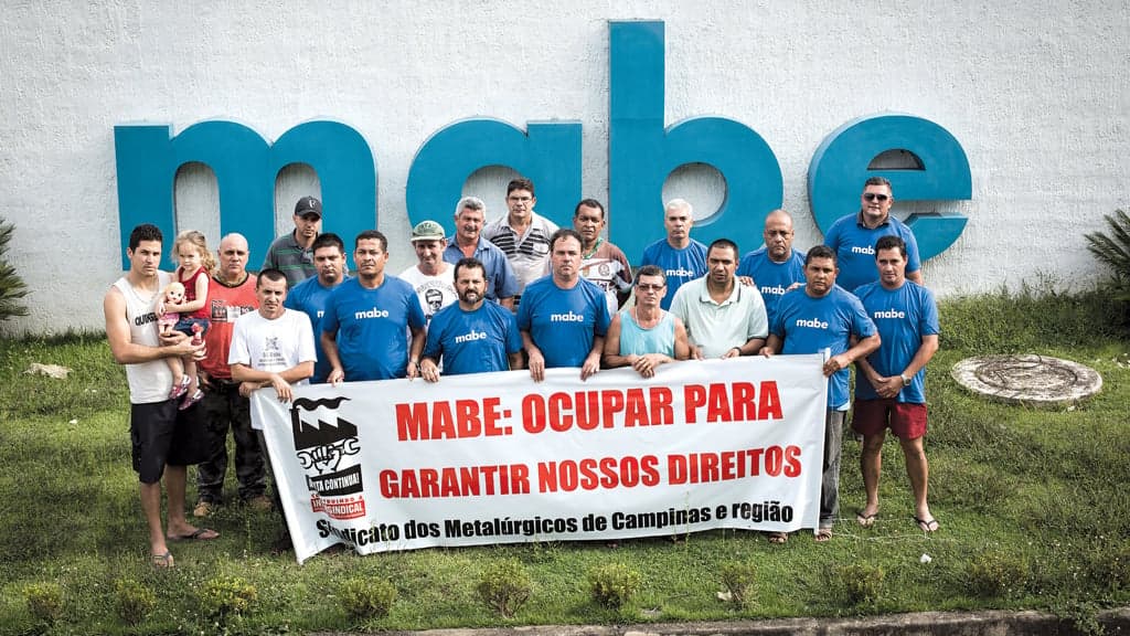 http://tvfoco.uai.com.br/wp-content/uploads/2015/05/Daniela-Mercury.jpg