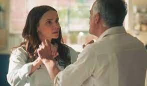 http://tvfoco.uai.com.br/wp-content/uploads/2015/05/Daniela-Mercury.jpg