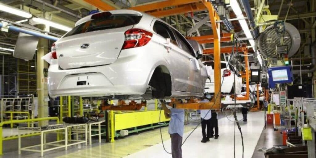 Fábricas fechadas: A triste despedida de montadora de carros do Brasil, que segue pelas ruas