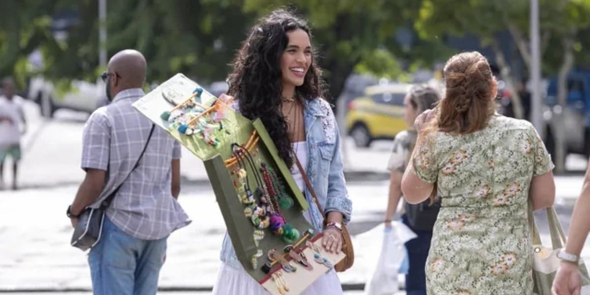 Giovana Cordeiro dá vida a Luna em "Fuzuê" (Foto: Manoella Mello/TV Globo)