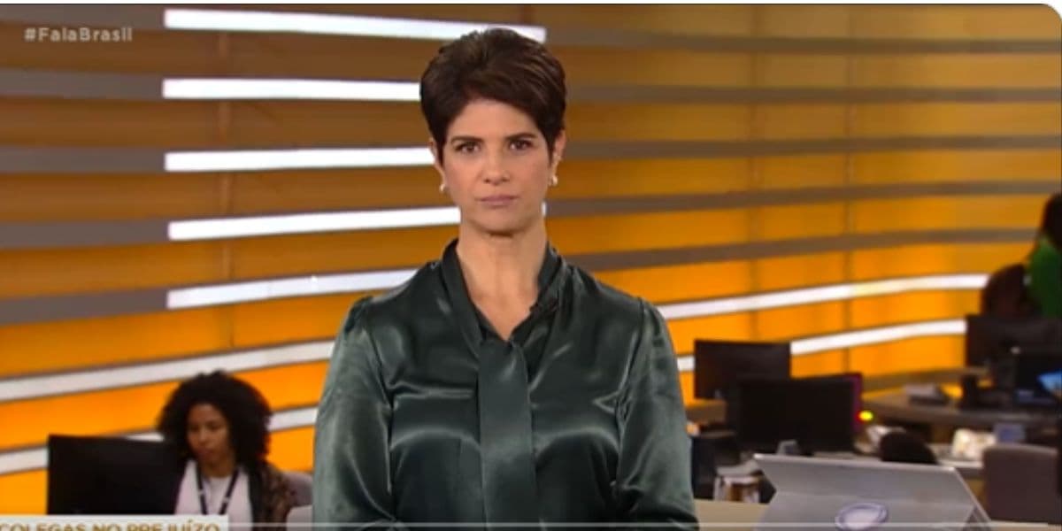 Mariana Godoy deu a triste notícia sobre a queda do avião (Reprodução: Record)
