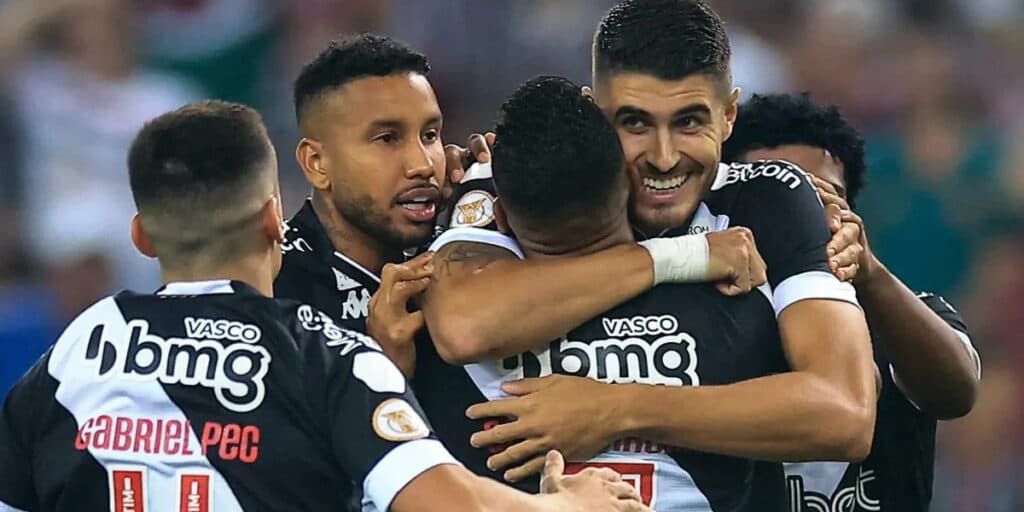 Torcida agradece e diretor de futebol confirma: Vasco vai mandar embora esses três jogadores