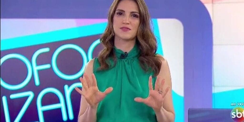 Chris Flores perde o chão com situação no SBT e decide expor e explodir bomba: "Falo no nome de todo mundo"