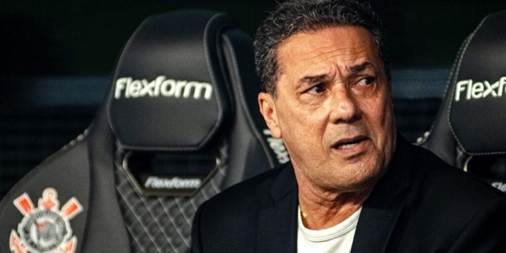 Reforço no Corinthians confirmado nesta TERÇA: Atacante da adeus à Europa e cai como presente para Luxa