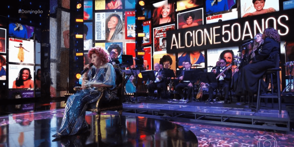 50 Anos de carreira da Alcione (Reprodução/Internet) 50 Anos de carreira da Alcione (Reprodução/Internet)