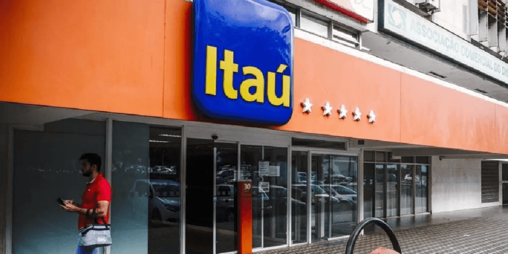 “Todos os funcionários”: O fechamento de agência do Itaú e comunicado oficial do banco