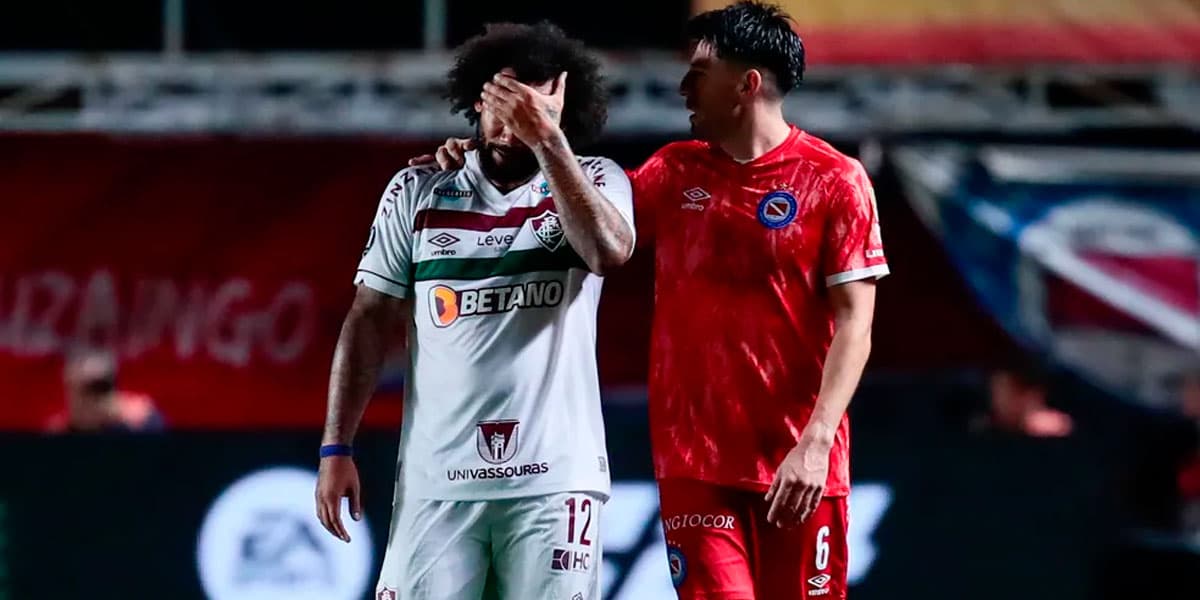 Marcelo fora do jogo do Fluminense - Reprodução: Foto
