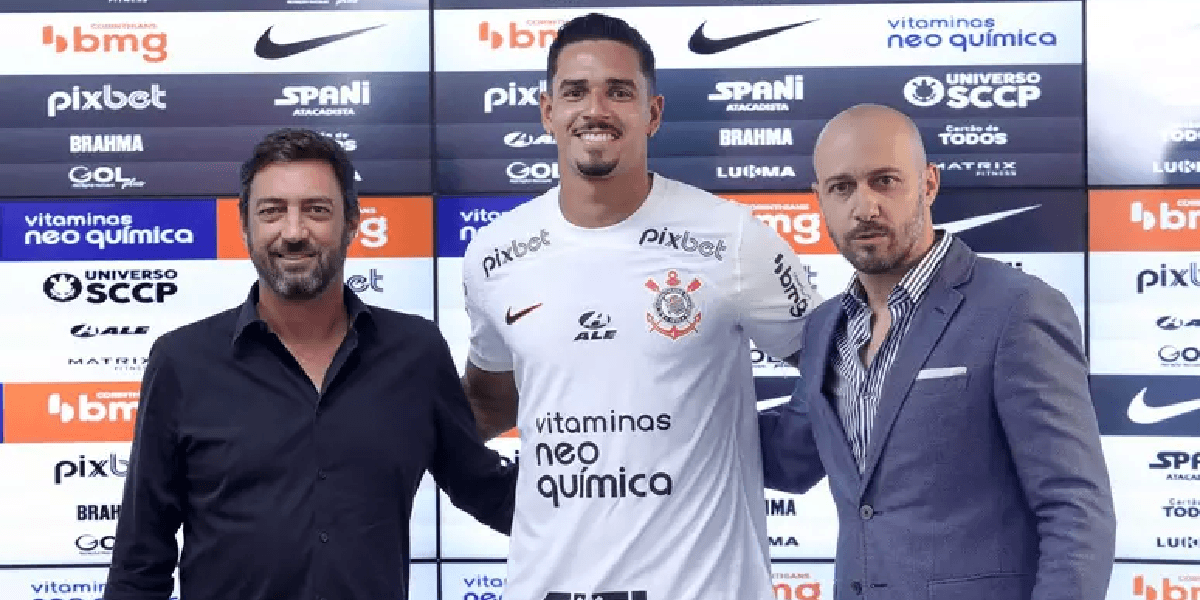 Lucas Verissimo no Corinthians (Foto: Reprodução/ Internet) Lucas Verissimo no Corinthians (Foto: Reprodução/ Internet)
