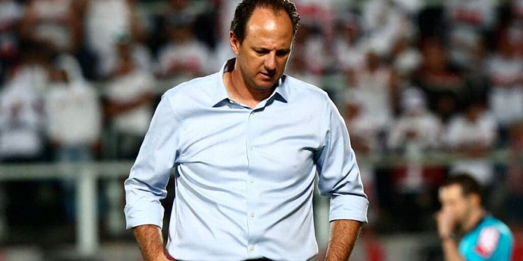 Contratação de Rogério Ceni vaza após 18º rodada e reviravolta é confirmada em gigante do Brasileirão