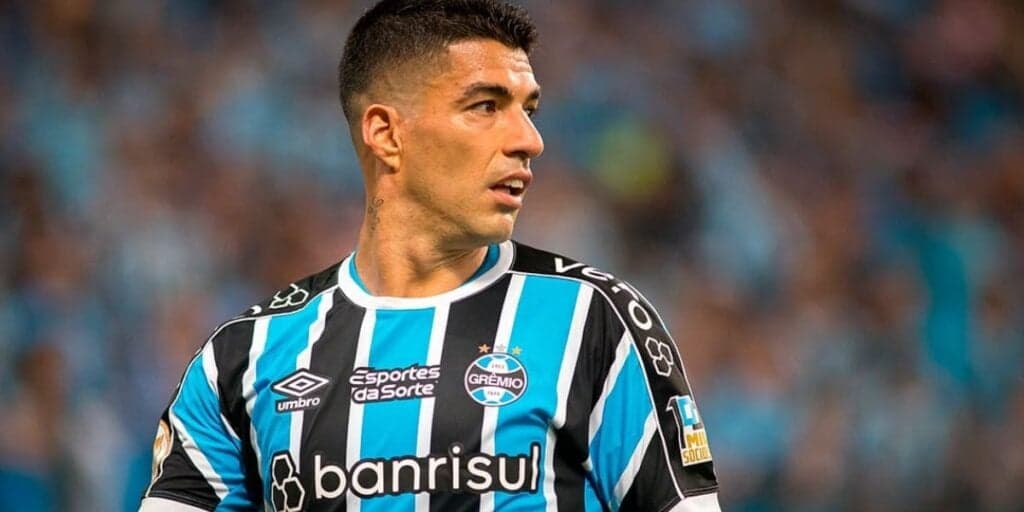 Para gerar terror em rivais: Saída de Suárez cai como bomba no Grêmio e reforço gigante da gringa é exigido