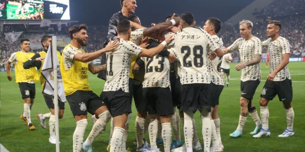 Maior venda da HISTÓRIA: Duilio dá cartada e ingleses agem na surdina para contratar estrela do Corinthians