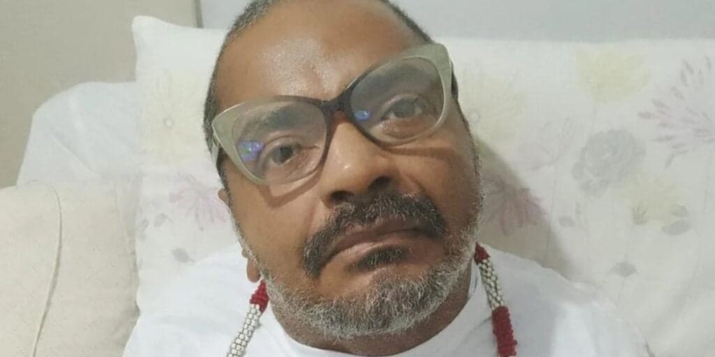 Arlindo Cruz, vítima de AVC, tem nova internação às pressas, jornalista confirma notícia e situação é divulgada