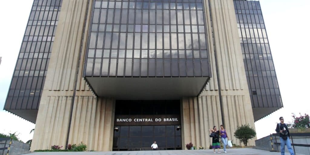 Confirmado neste domingo (27/08): Banco central faz a alegria de muitos e disponibiliza 120 milhões em saque