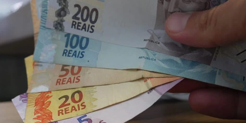 Confirmado: Banco Central acaba de oficializar nova moeda no Brasil e notícia cai como bomba