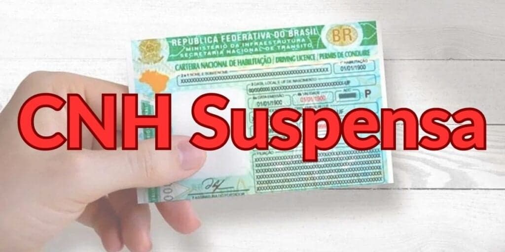 4 multas comuns que suspendem automaticamente a CNH: 1 delas envolve velocidade e muitos estão fazendo