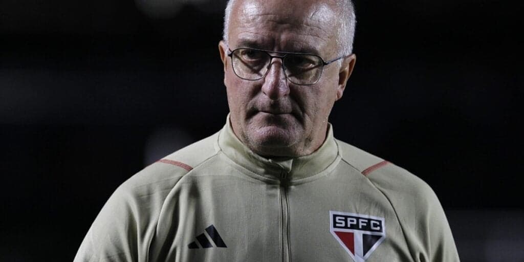 Rejeitado por Dorival e malas prontas para o adeus: São Paulo ‘chuta’ estrela do clube e notícia cai como bomba