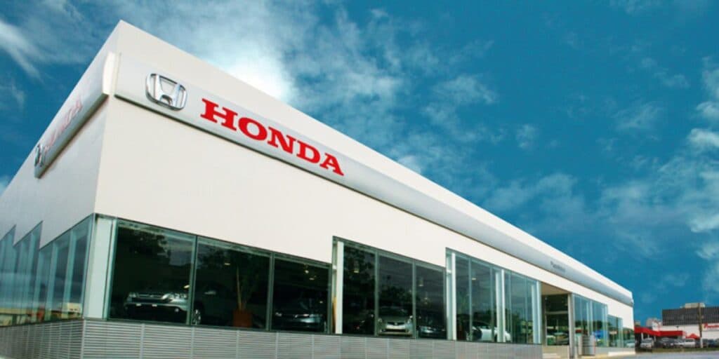 Não dá para acreditar: RIVAL da Honda aparece com lançamento e DESCONTÃO com moto por apenas R$ 5 MIL