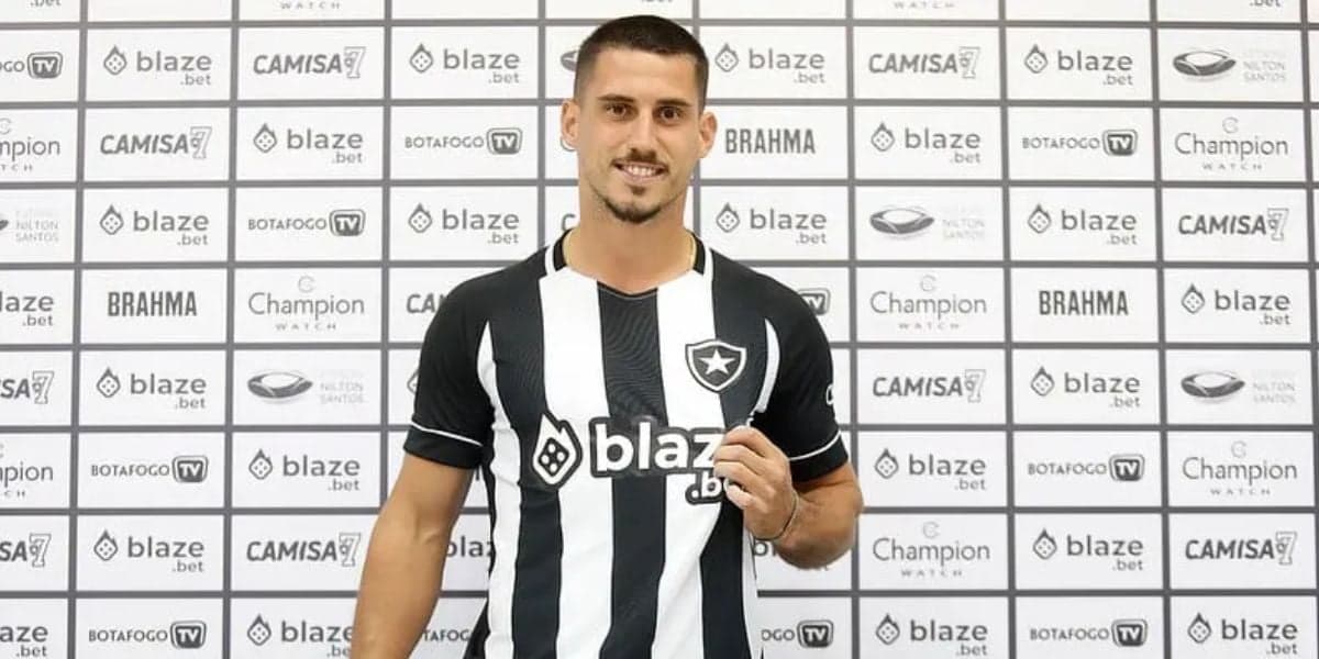 Gabriel Pires, está voltando no Botafogo de lesão - (Foto: Internet) Gabriel Pires, está voltando no Botafogo de lesão - (Foto: Internet)