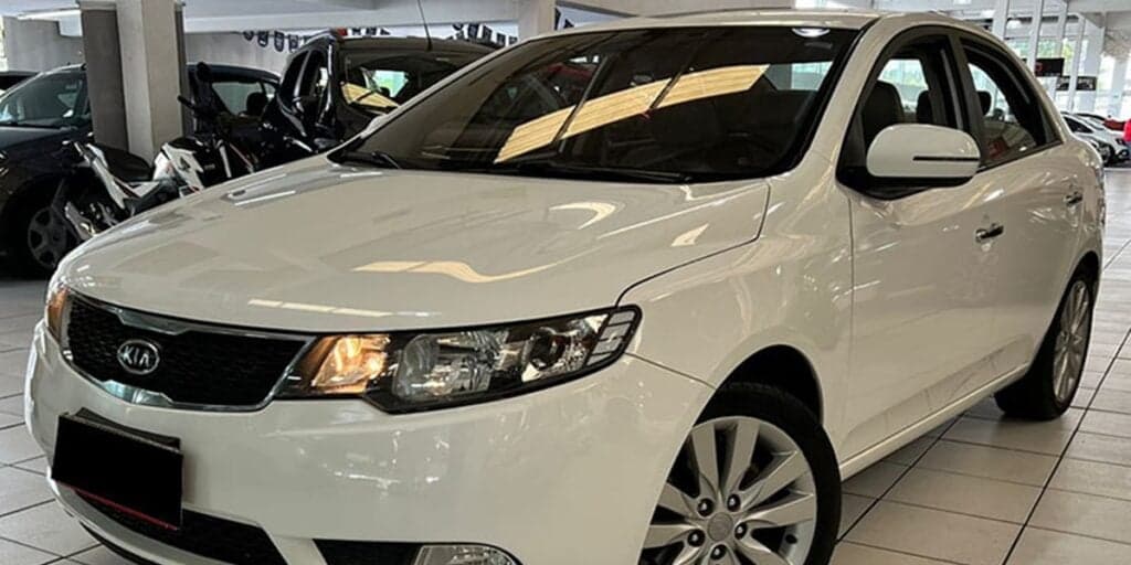 Com o pé na cova: Renault, Chevrolet e Kia batem o martelo e estes 7 carros vão sair de linha em 2023
