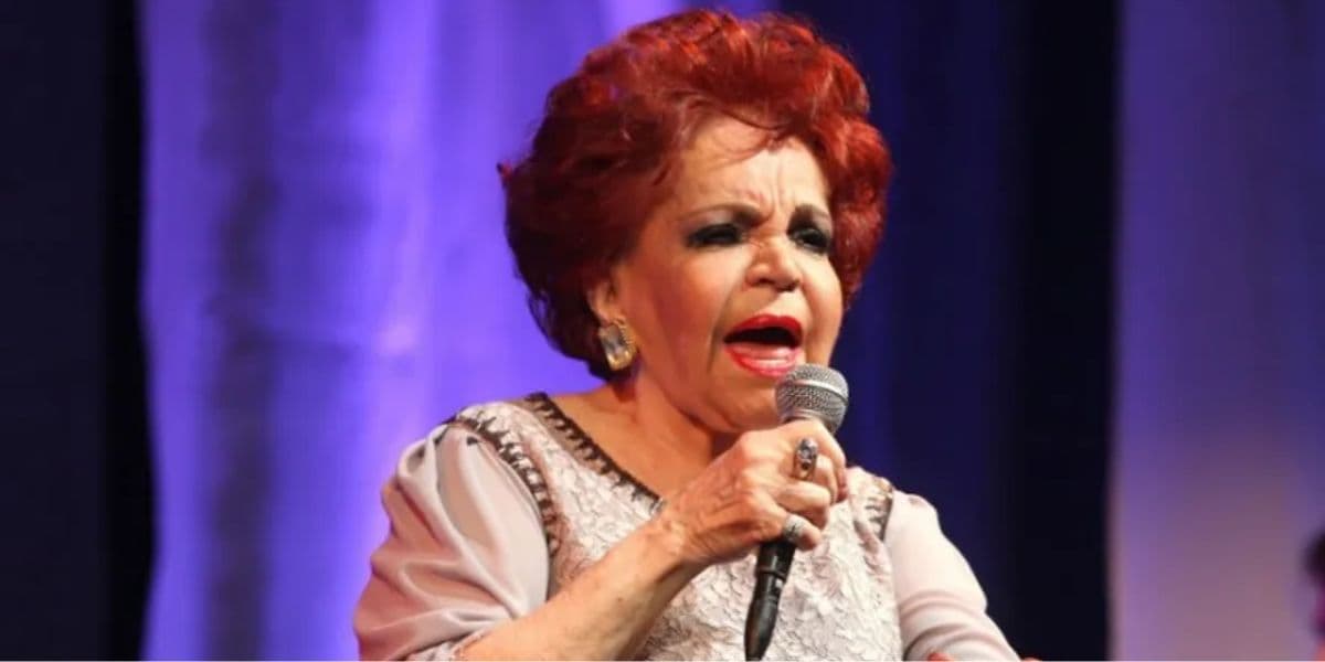A cantora faleceu aos 91 anos de idade após ficar 1 mês internada (Reprodução: Internet)