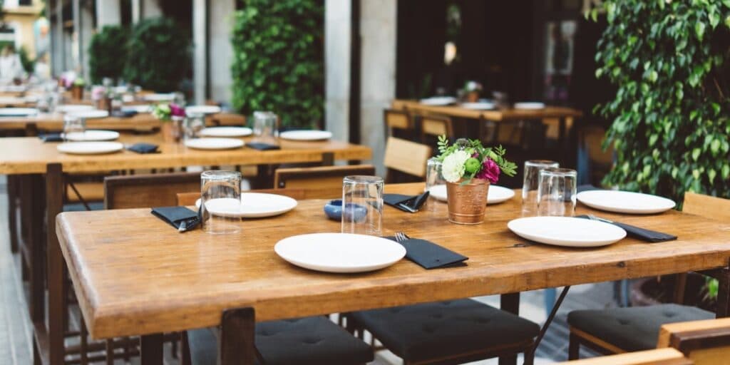 Rede de restaurante, amada no Brasil, acaba de ter venda confirmada neste sábado e noticia cai como uma bomba