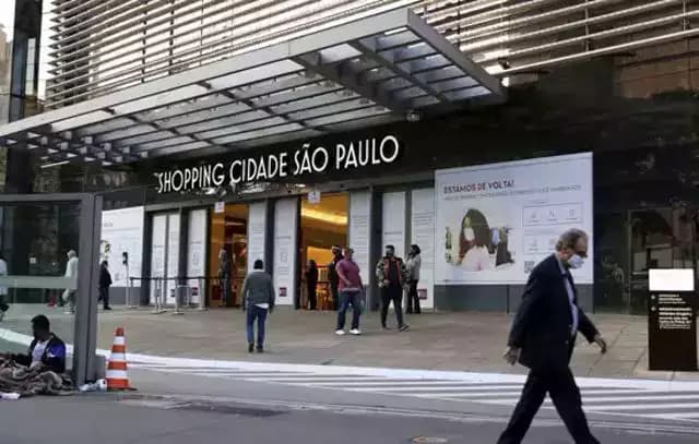http://tvfoco.uai.com.br/wp-content/uploads/2015/05/Daniela-Mercury.jpg