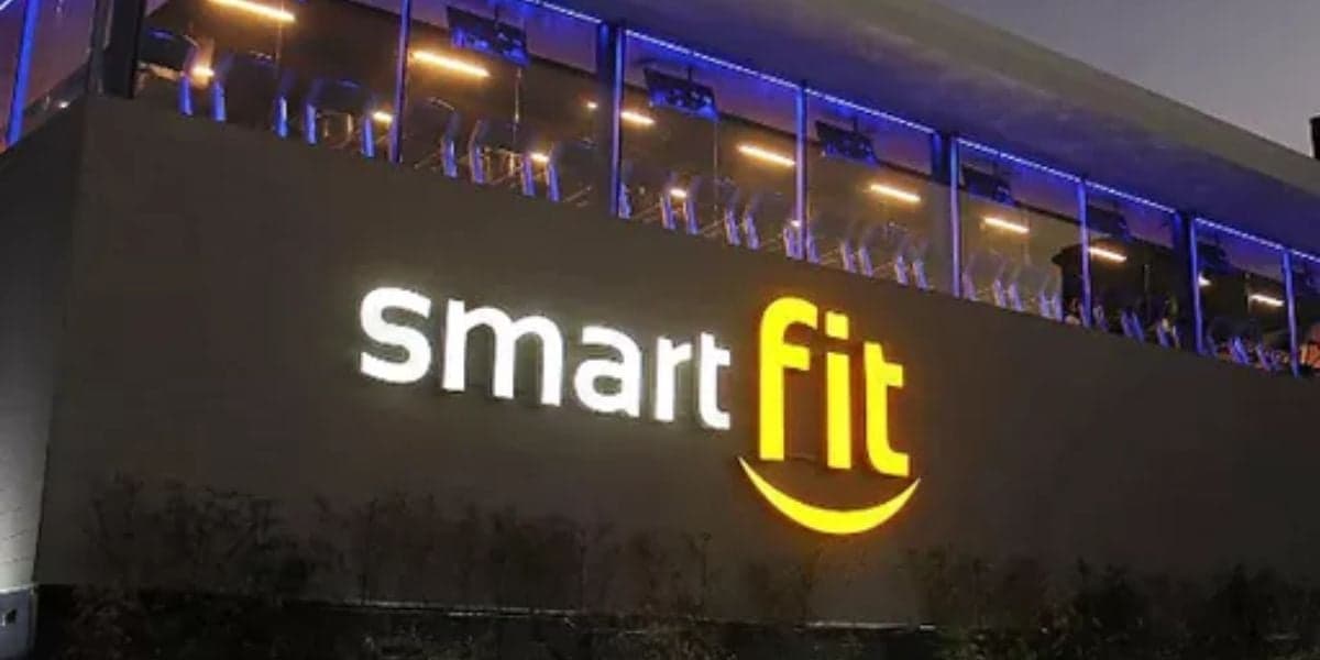 A Smart Fit é uma das maiores redes de academias (Reprodução: Internet)