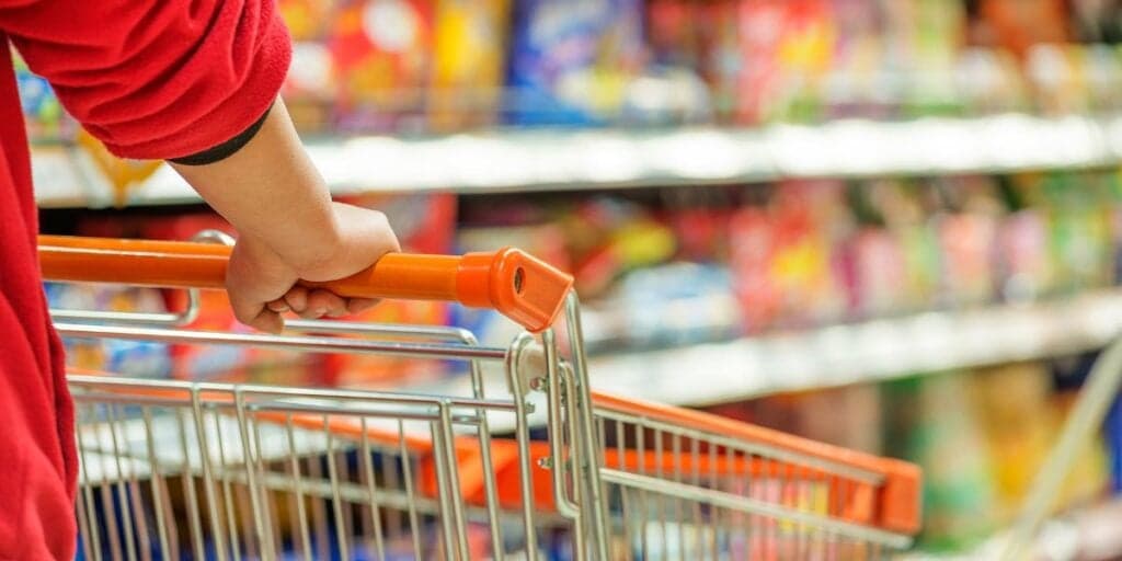 À beira da falência: Rede de supermercado gigante, com dezenas de lojas, confirma péssima notícia