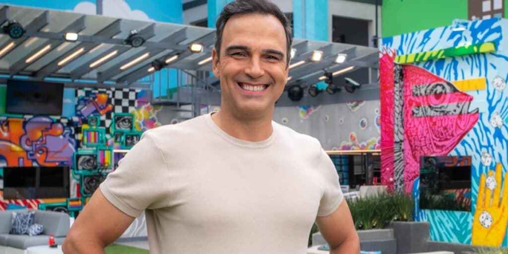 Estrela acaba de expor rasteira da Record na Globo e decisão da alta cúpula em contratar Tadeu Schmidt