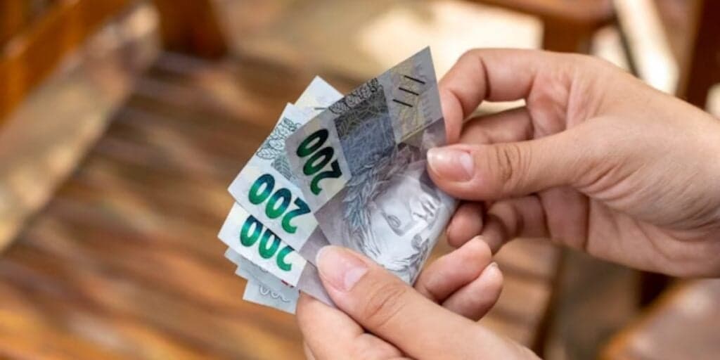 14º salário liberado: MELHOR notícia é confirmada em SETEMBRO e grana extra é confirmada a estes brasileiros