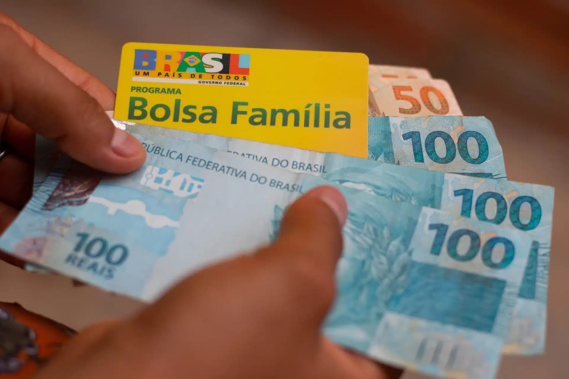 Bolsa Família (Reprodução/Internet) Bolsa Família (Reprodução/Internet)