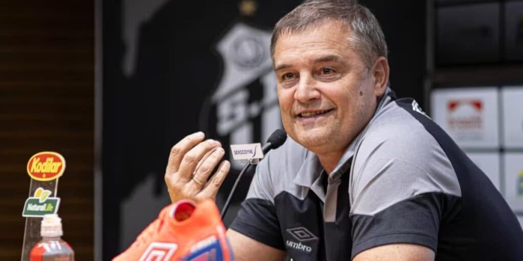 Confirmado nesta terça (12): Estrela do Santos está de volta e Aguirre está pulando de alegria com notícia