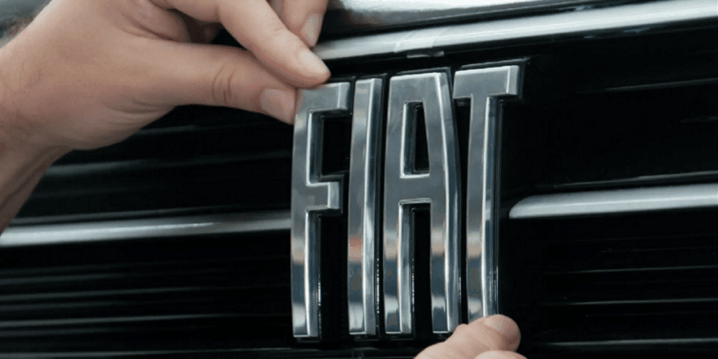 De cair o queixo e fazer todo mundo correr: Novo carro da Fiat está pela metade do preço do Mobi agora (27)