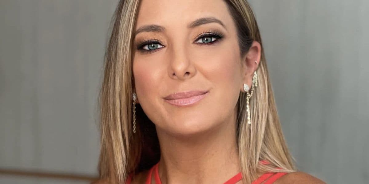 http://tvfoco.uai.com.br/wp-content/uploads/2015/05/Daniela-Mercury.jpg