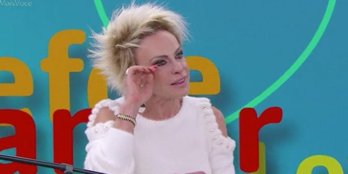 Ana Maria perdeu o chão com notícia recebida nos estúdios da Globo (Foto: TV Globo) Ana Maria perdeu o chão com notícia recebida nos estúdios da Globo (Foto: TV Globo)