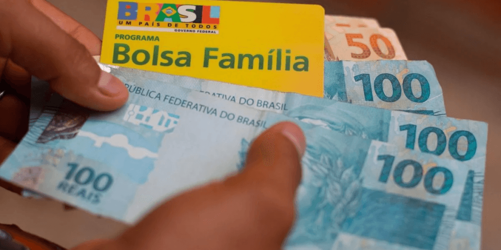 Confirmado HOJE (28): Governo bate martelo sobre valor mínimo do Bolsa Família e mudança cai como bomba