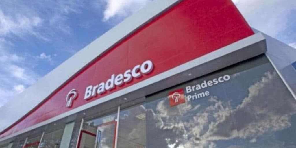 Rombo de mais de 20 bilhões e acusação grave: Bradesco acaba de entrar em guerra com varejista gigante