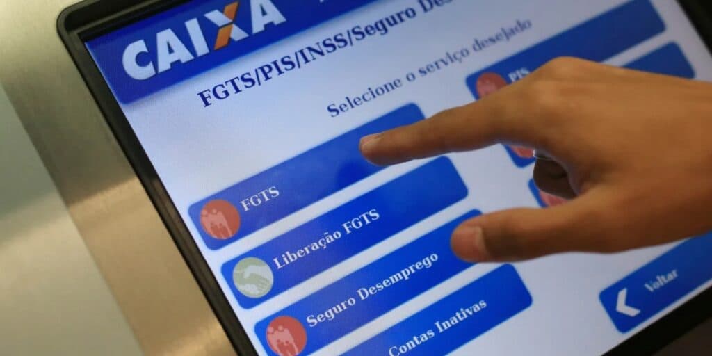 VITÓRIA: Nova lei cai como presente aos trabalhadores e liberação de 14 bilhões pode ser feita pela CAIXA