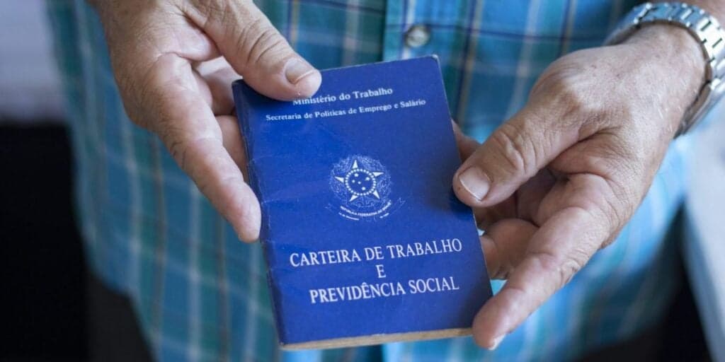 ALERTA: Nova lei está em vigor e trás essa PROIBIÇÃO durante o período de férias de cada trabalhador